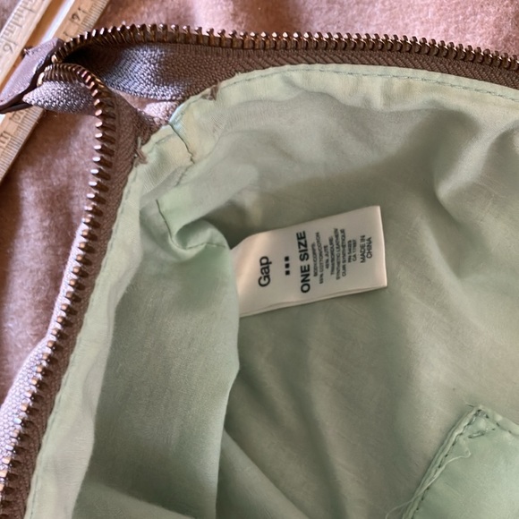 Gap canvas and sequin tote - Picture 3 of 6